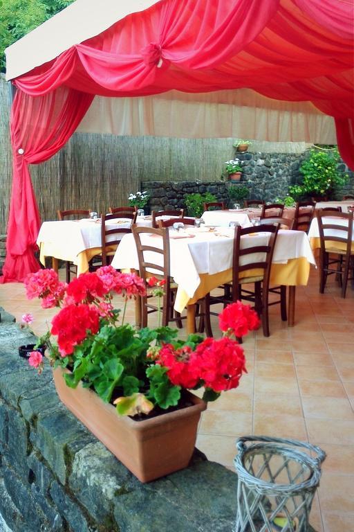 Hotel Ristorante El Caracol Mulazzo Exterior foto